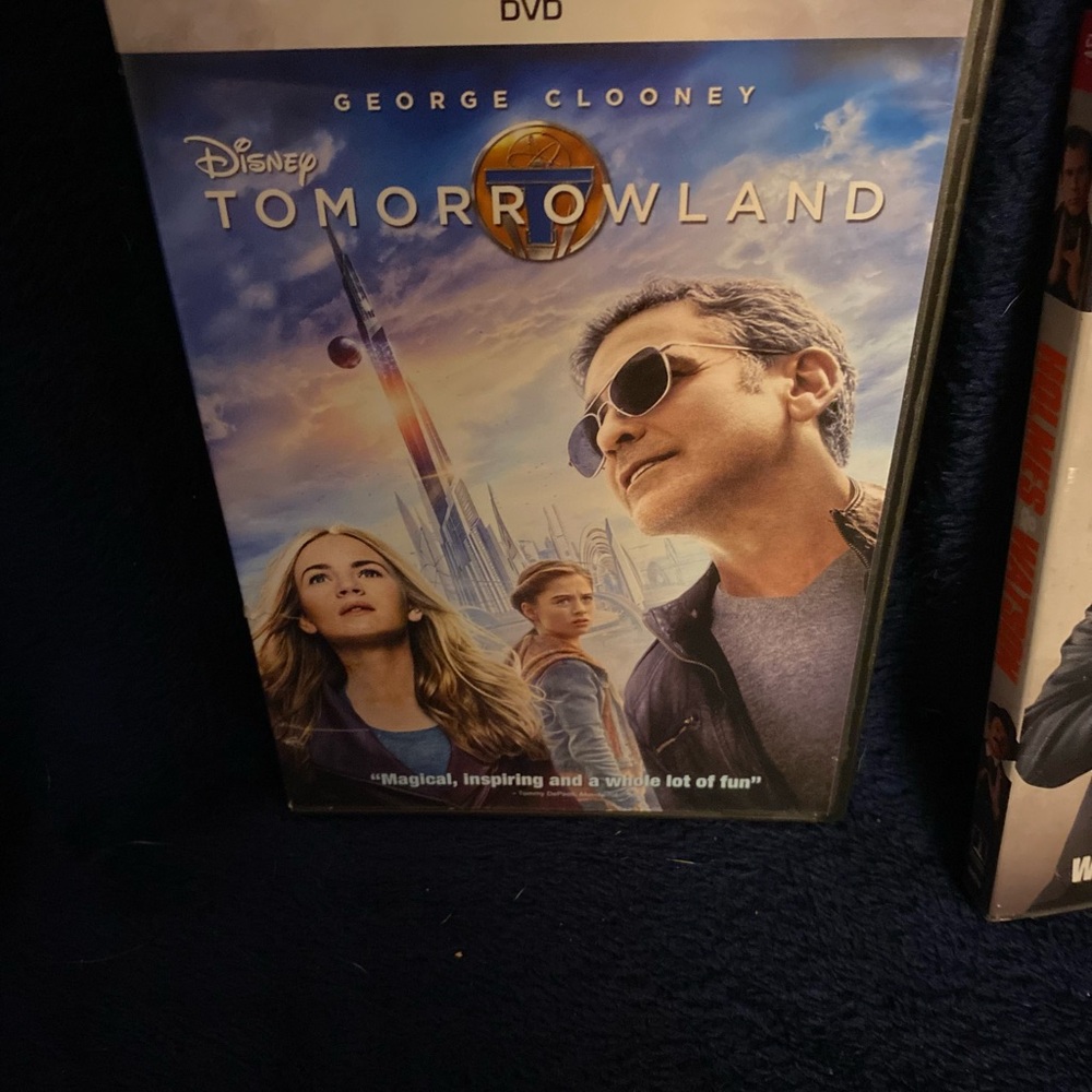 DVD Bundle - Picture 3 of 8